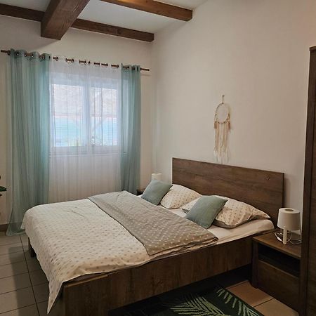 Apartmán U Sudu Kobylí Esterno foto