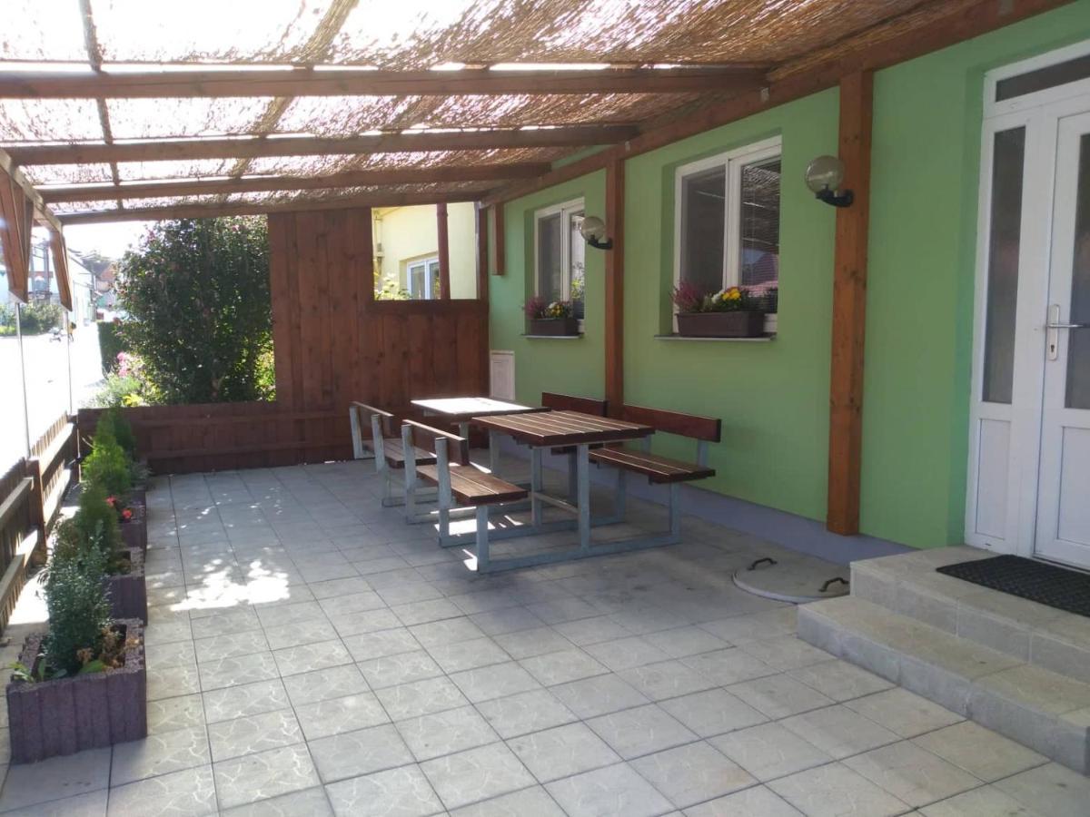 Apartmán U Sudu Kobylí Esterno foto