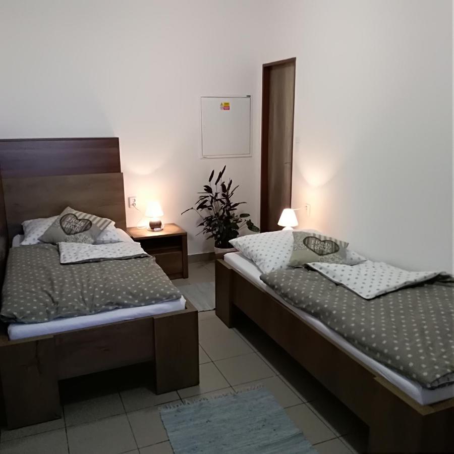 Apartmán U Sudu Kobylí Esterno foto